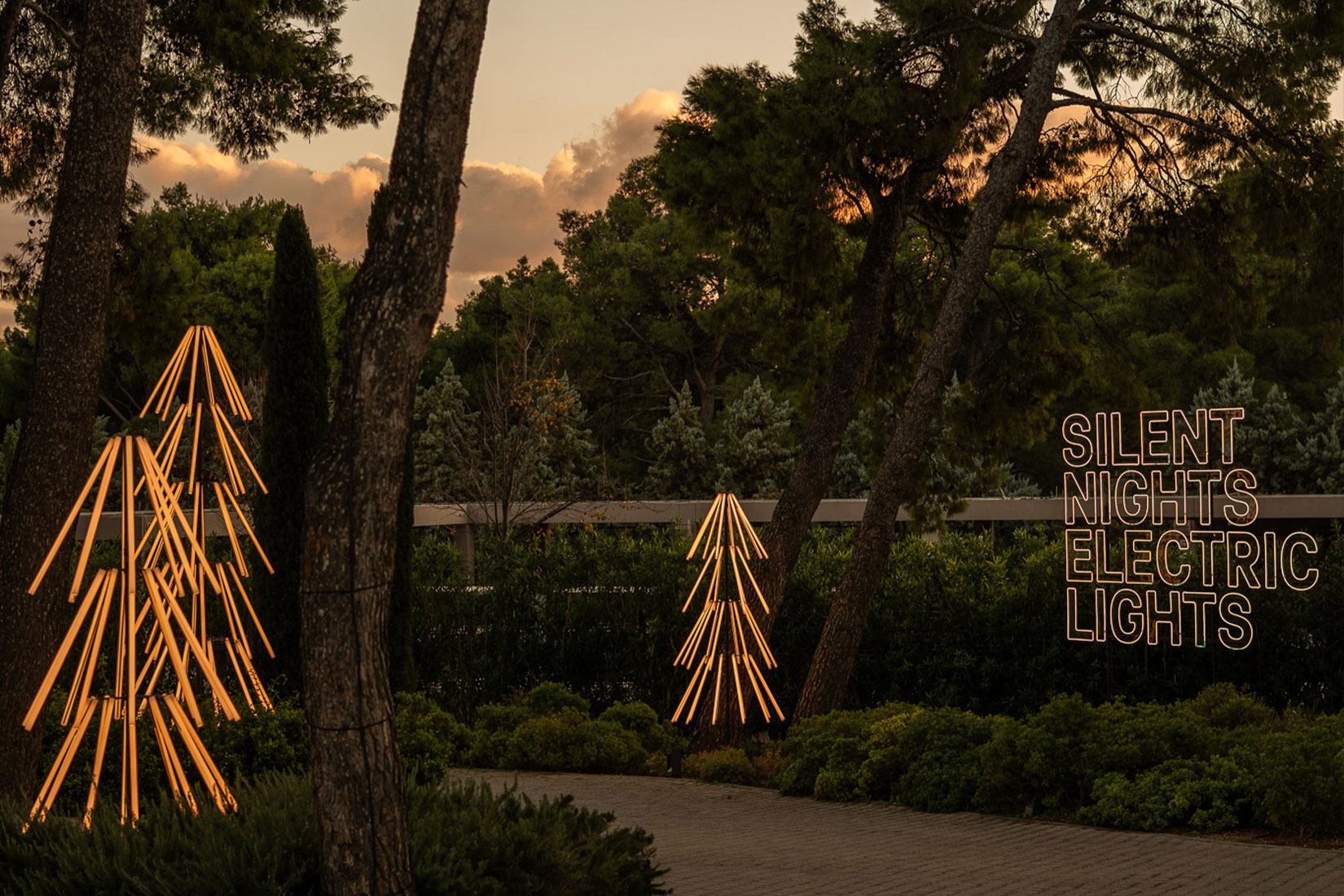 Electric Christmas decoration | Tatoi Club